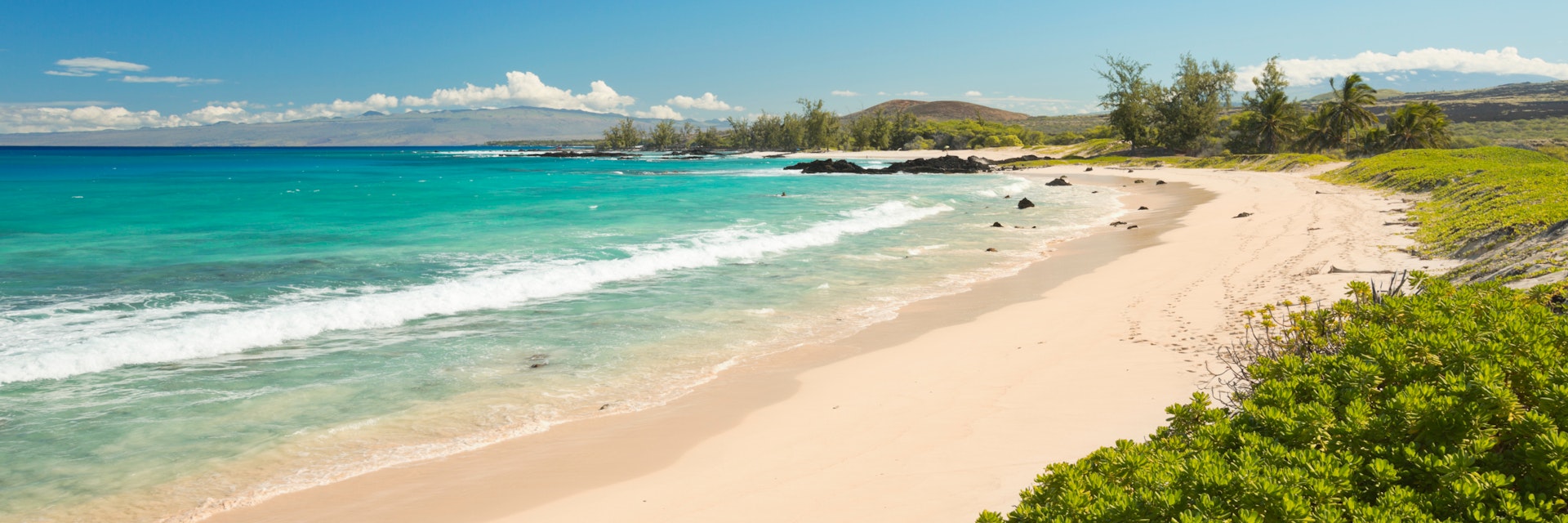 Makalawena Beach on Big Island Hawaii, USA, a beautiful remote white sand beach and turquoise water.; Shutterstock ID 1583199166; your: Sloane Tucker; gl: 65050; netsuite: Online Editorial; full: POI
1583199166