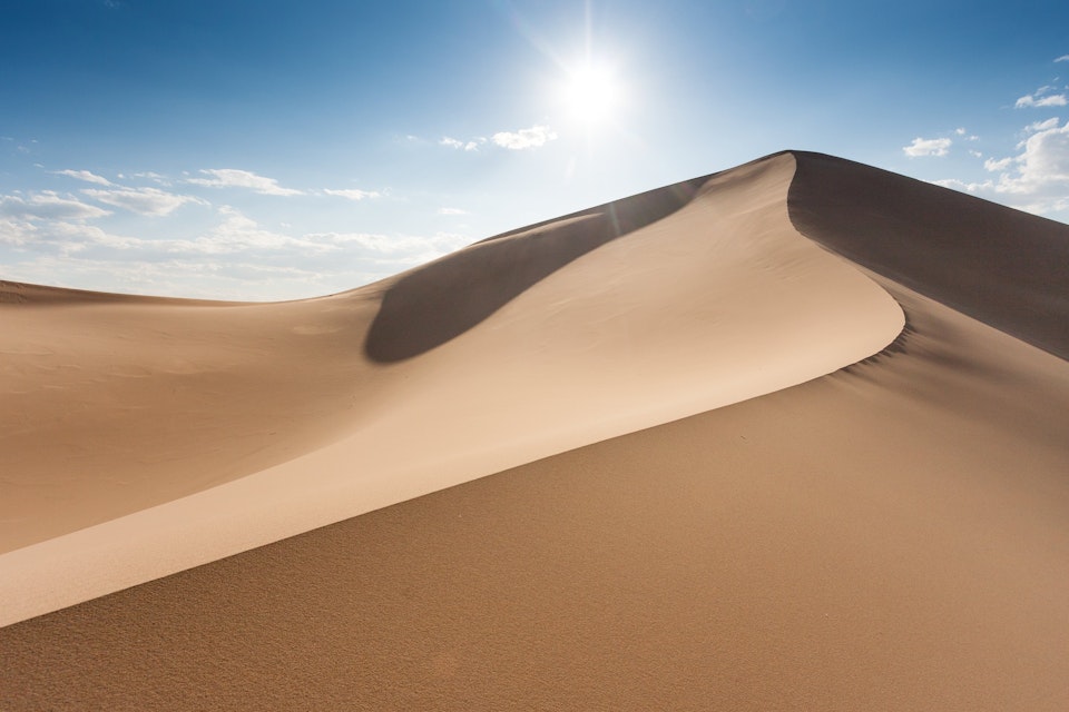 Sand dunes Khongoryn Els in Gobi Desert, Umnugovi, South Gobi, Mongolia.
174176693
sun, dry, gobi, sand, asia, arid, summer, desert, mongolia, umnugovi, geography, landscape, els, 2010, asie, khongoryn