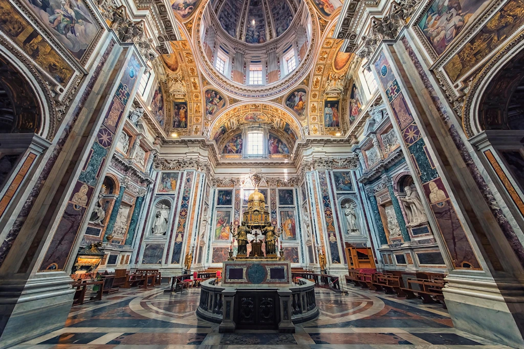 Basilica di Santa Maria Maggiore, Rome The ornate interior of a church