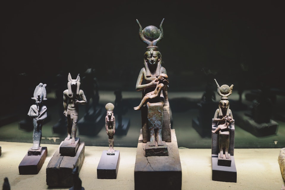 Ancient Egyptian exhibits in the Imhotep Museum.