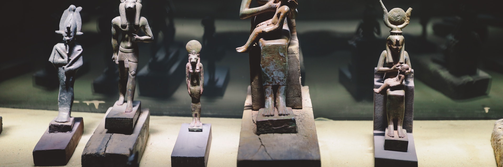 Ancient Egyptian exhibits in the Imhotep Museum.