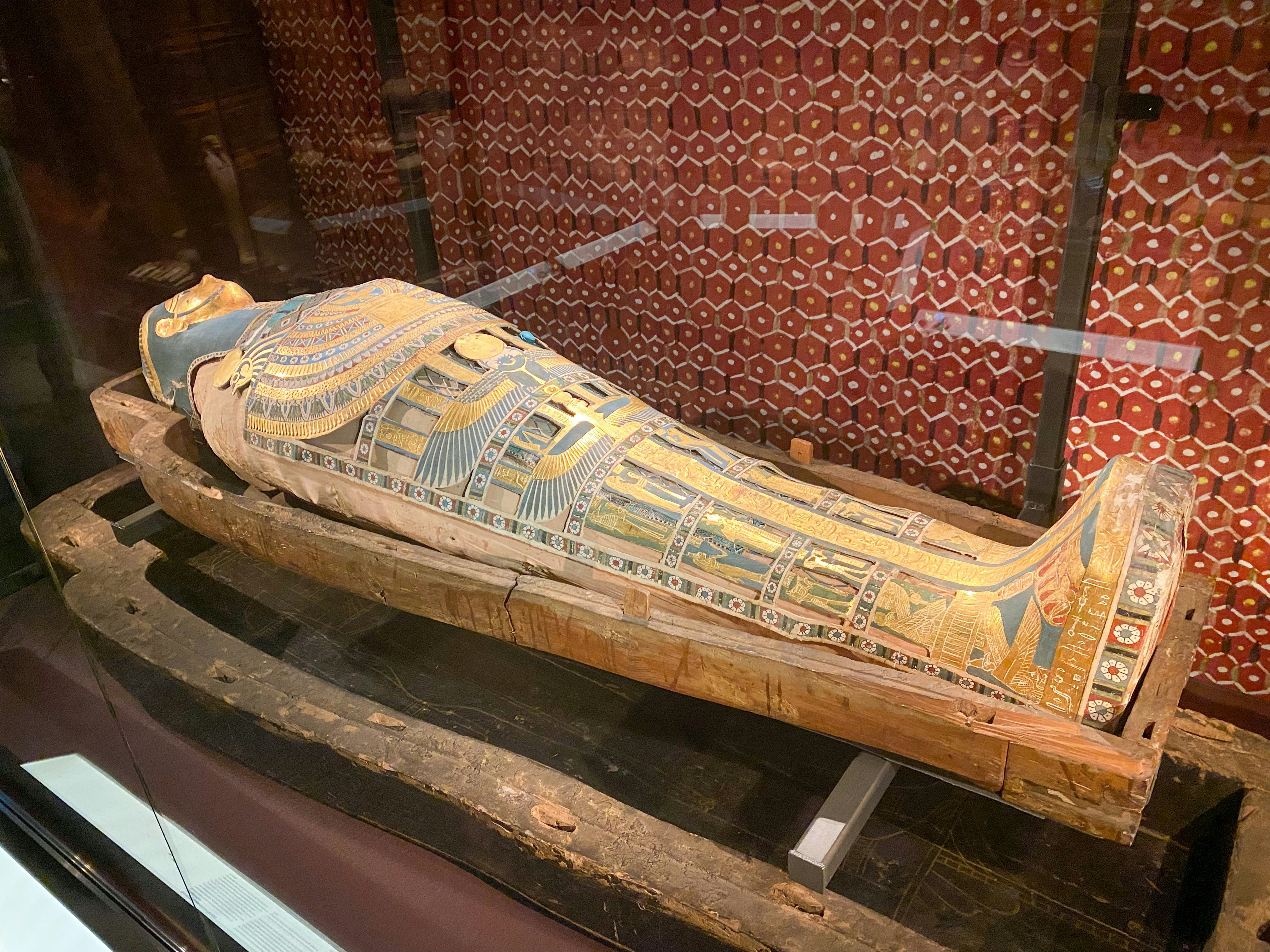 Egyptian Mummies and sarcophagus in Medelhavsmuseet.