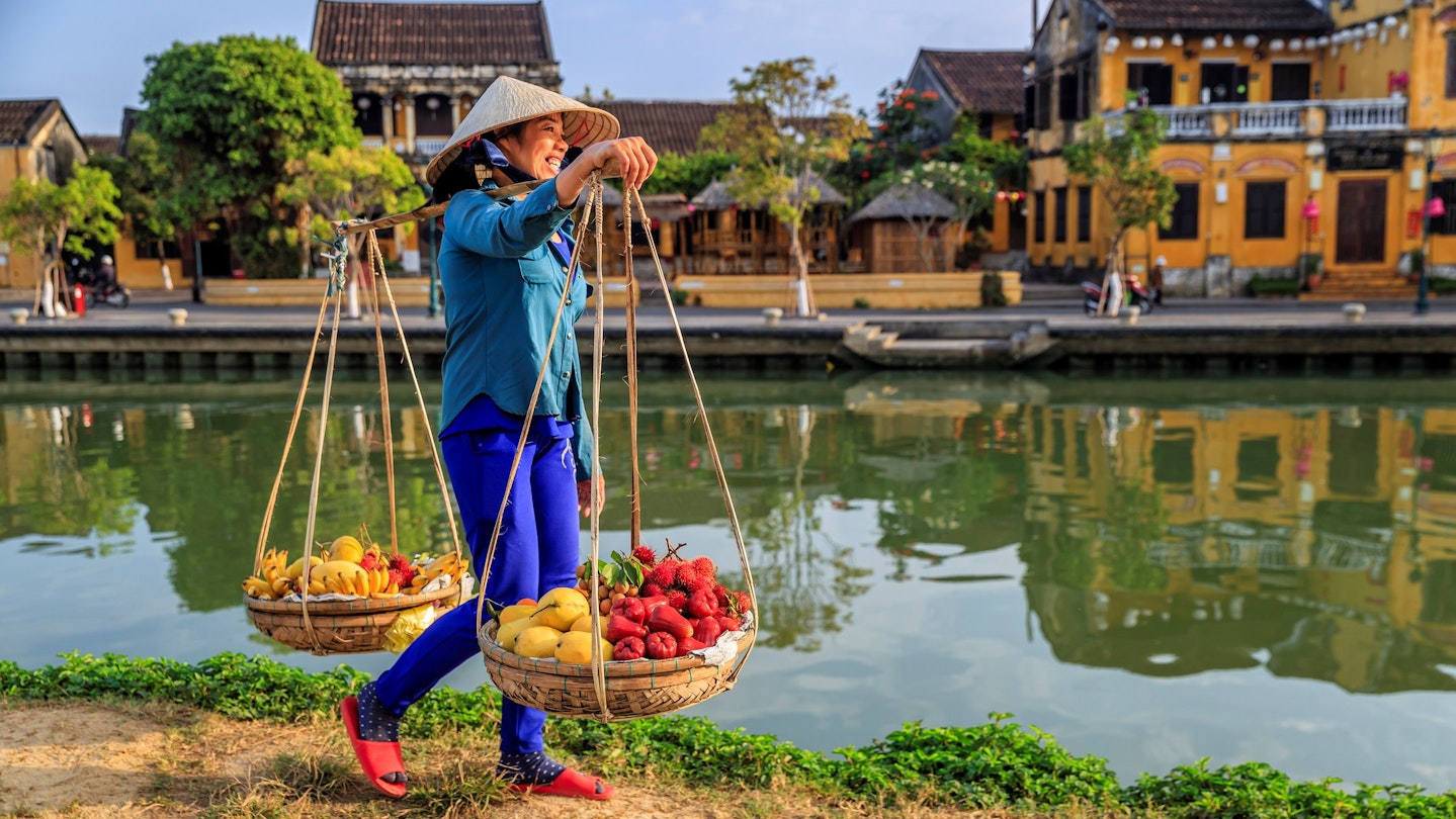 a tourist guide to vietnam