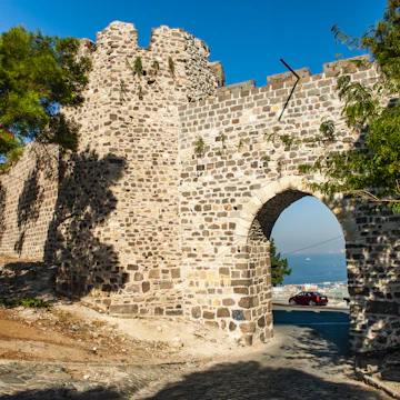 Walls of Kadifekale hill fortress on the top of Mount Pagos near Izmirt city in Turkey
1277088609
aegean region, gulf of izmir, kadifekale, turkish