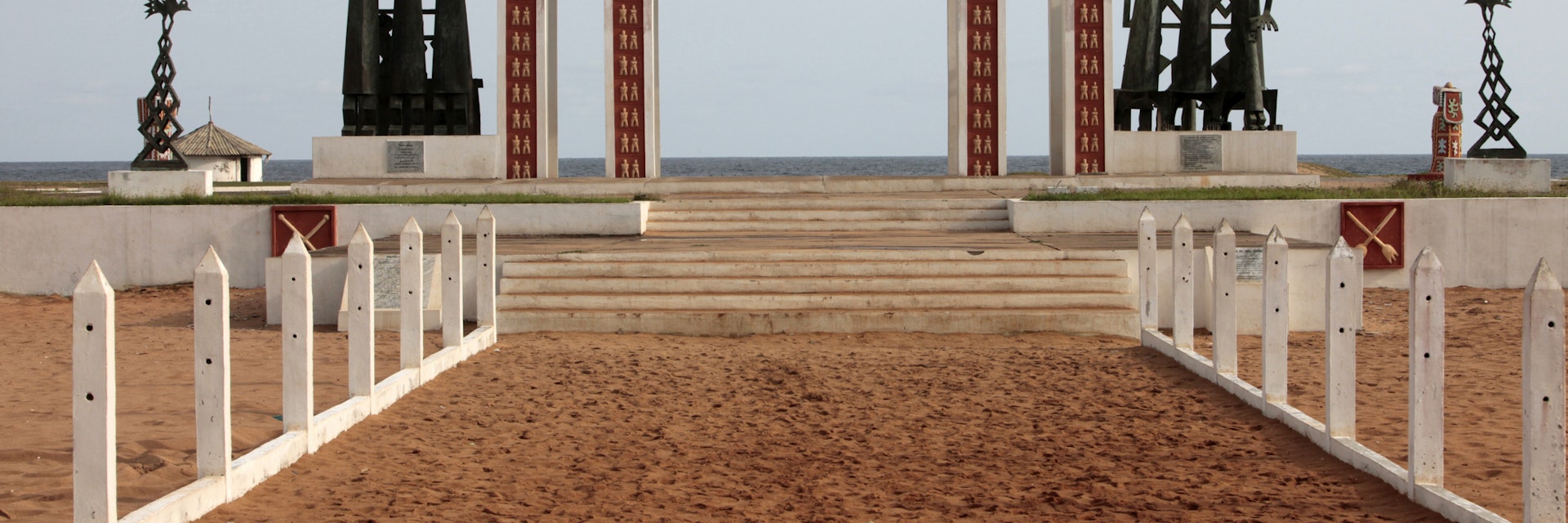 538137372
confined:CB2, trading:CB2, slavery:CB2, travel:CB2, outdoors:CB2, history:CB2, nobody:CB2, monument:CB2, slave:CB2, Ouidah:CB2, Beninese:CB2