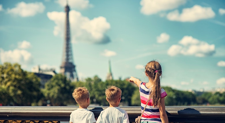 Three kids visiting Paris. They are looking from the Pont Alexandre III at the Eiffel Tower. The girl is aged 9 and her brothers are aged 6..
Three kids visiting Paris. They are looking from the Pont Alexandre III at the Eiffel Tower. The girl is aged 9 and her brothers are aged 6...
674753640
