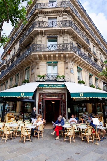 paris tourism history