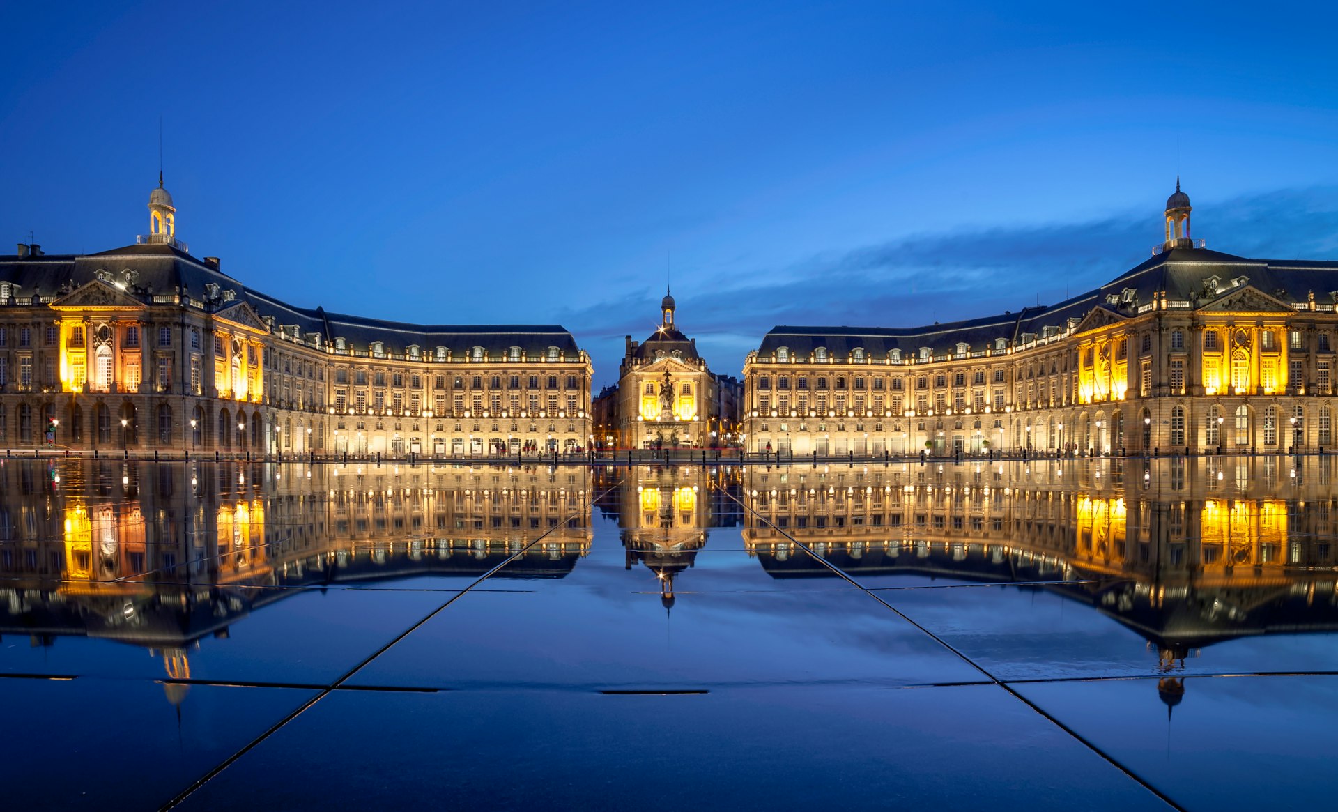 Place de la Bourse and the miroir d’eau, Bordeaux France