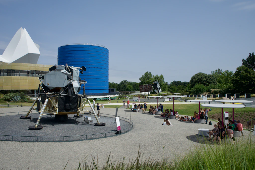 Lunar Module, Cité de l'Espace A lunar module displayed in the grounds of Cité de l'Espace in Toulouse