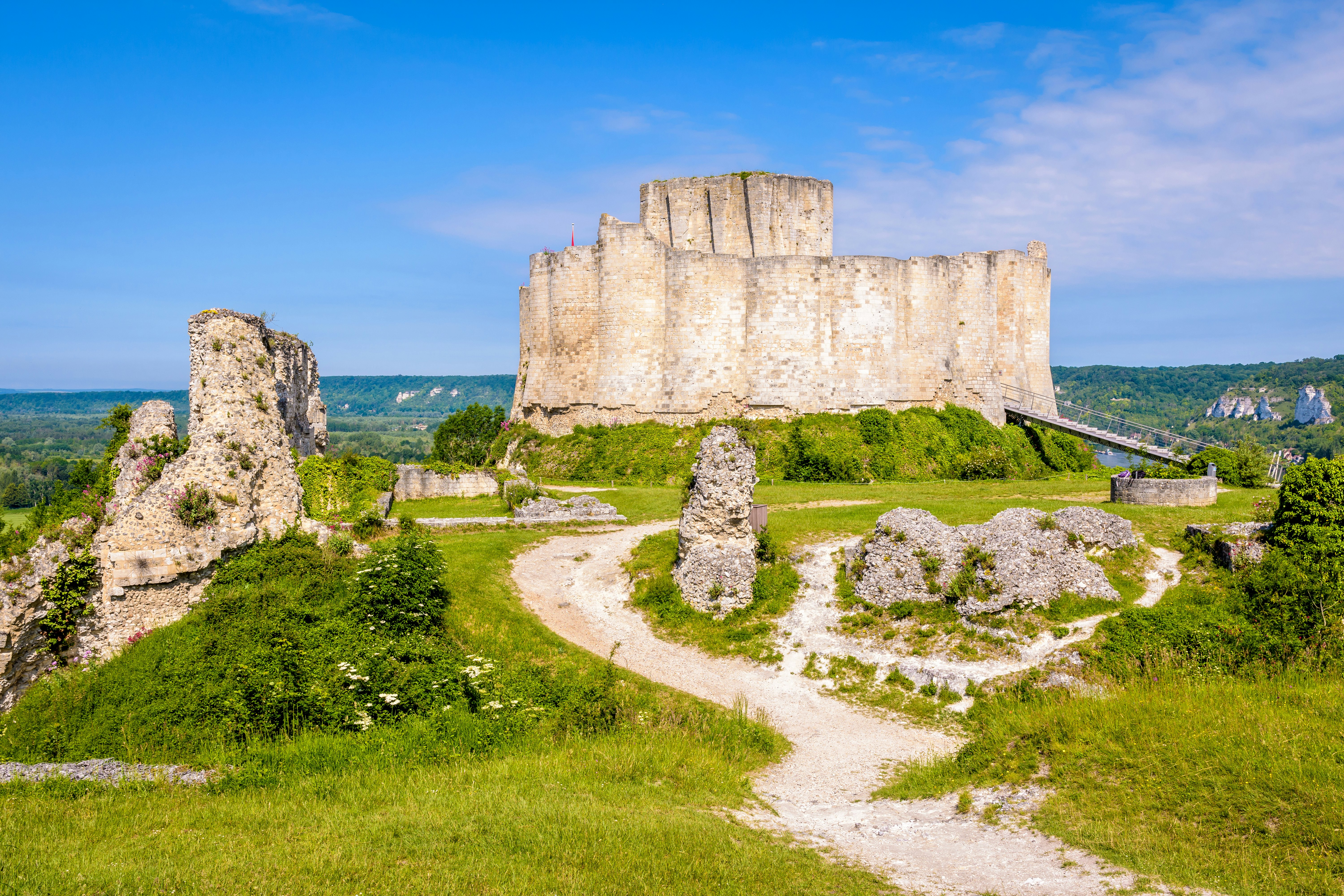 The inner wall and keep of Château-Gaillard medieval fortified castle, built in Normandy by Richard the Lionheart in the 12th century, seen from the barbican.