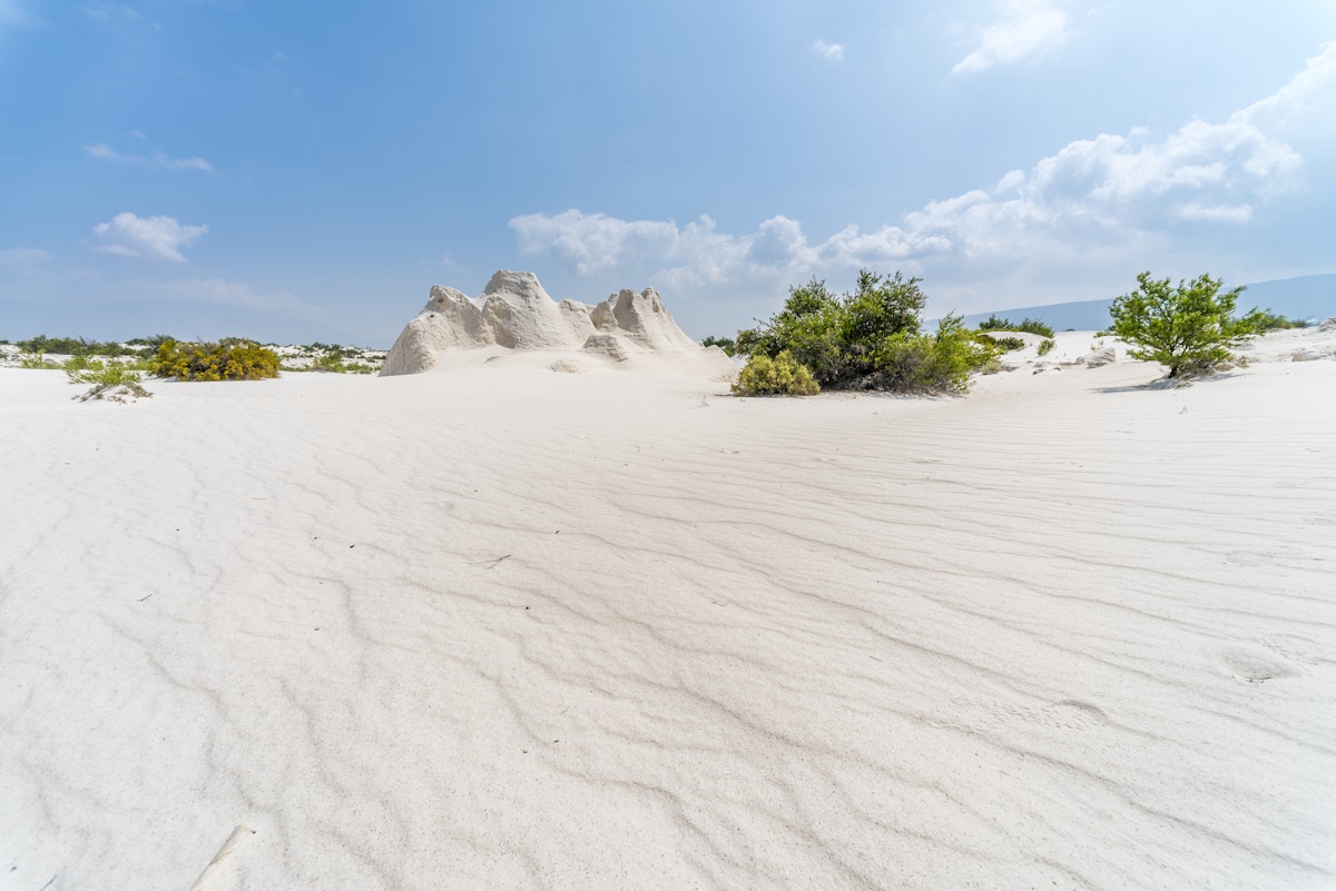 Dunas de yeso, the gypsum dunes of Cuatro Ciénegas in Coahuila, Mexico.