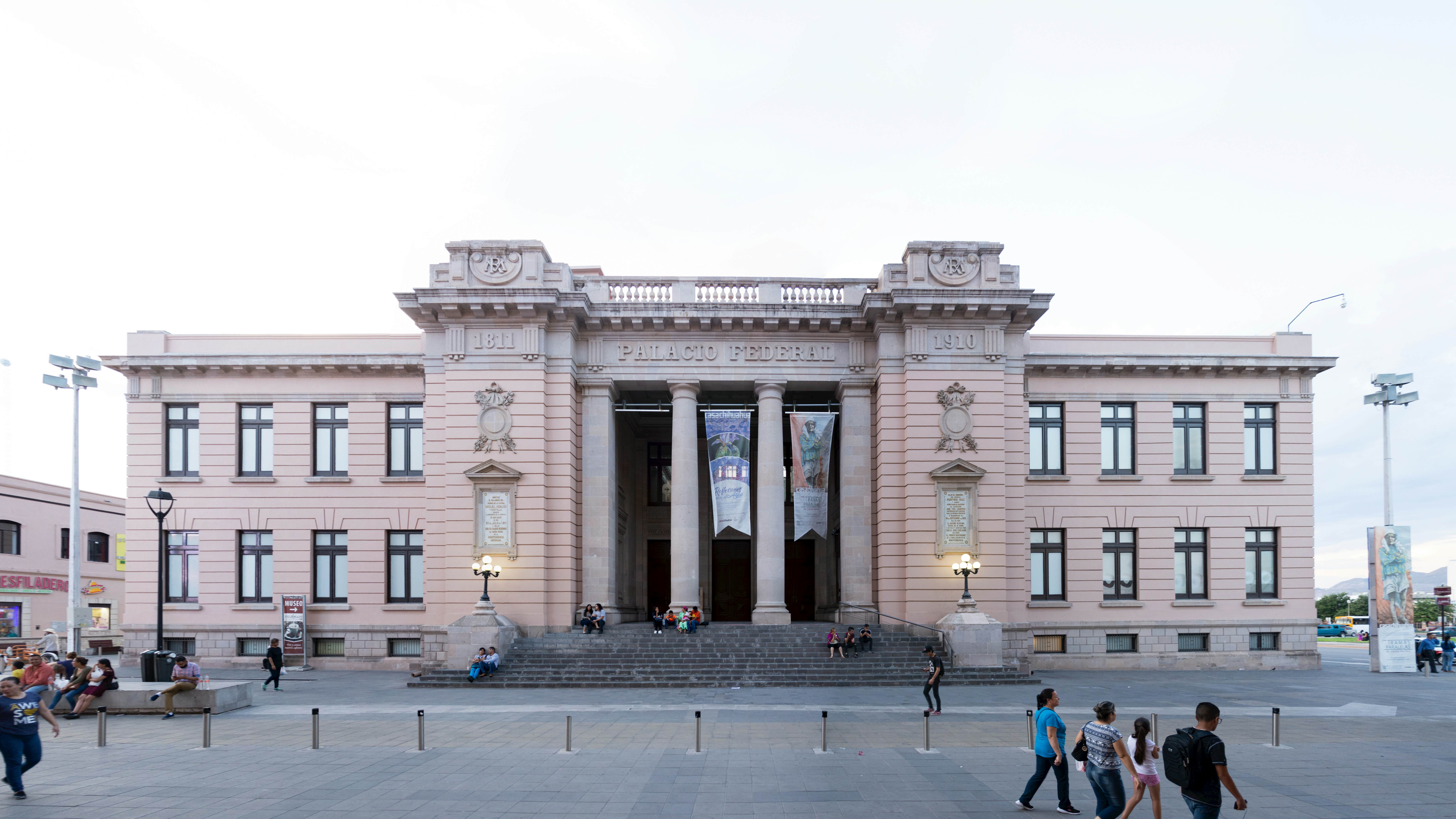 Facade of Casa Chihuahua. 