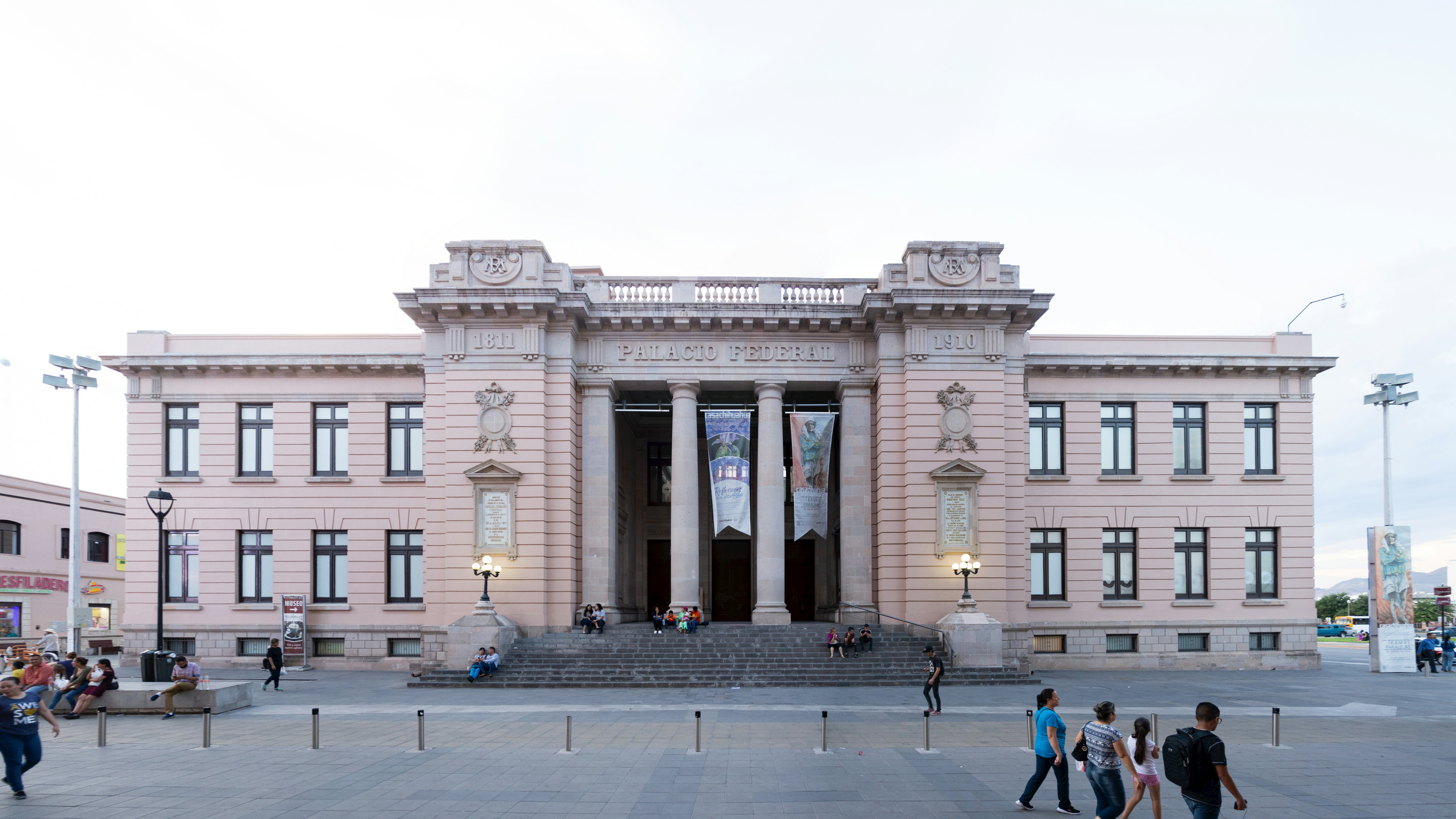 Facade of Casa Chihuahua. 