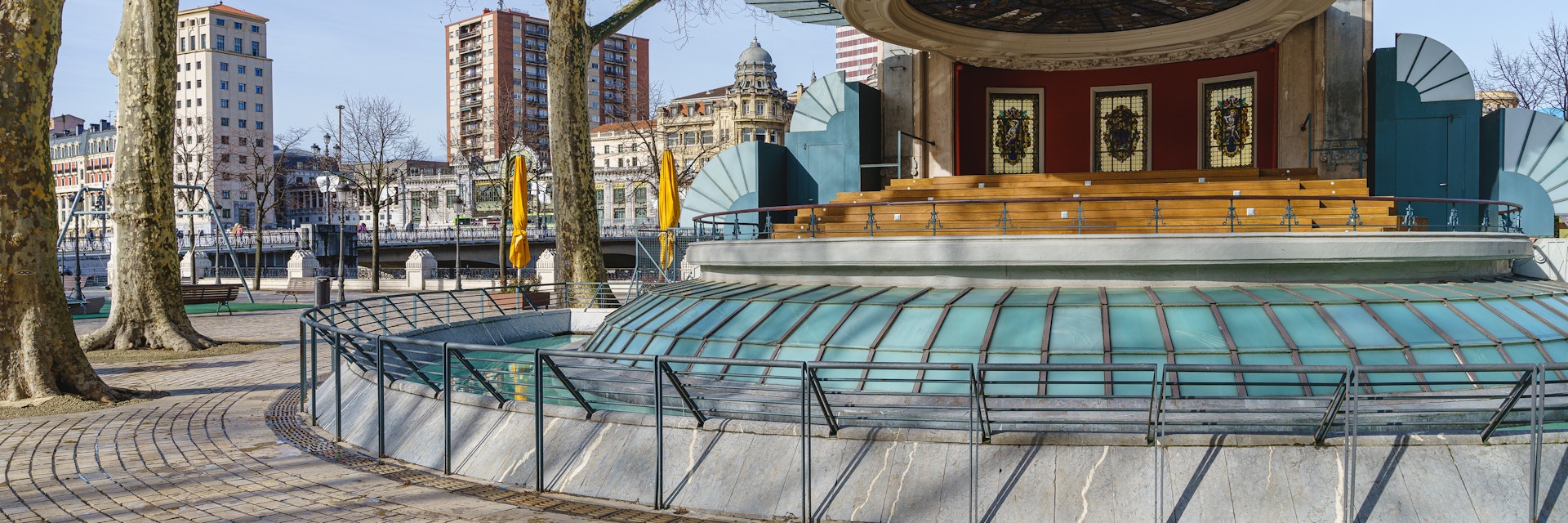 Spain, Bilbao, circular bandstand by the architect of Bermeo Pedro Ispizua in Plaza del Arenal.