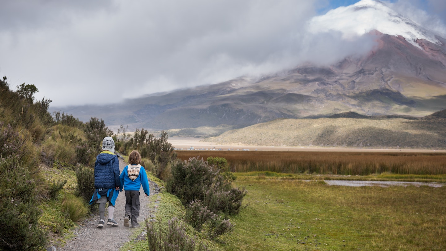 A family of 5 hike, run, and play at the base of volcano Cotapoxi in Ecuador. A 19,347 ft mountain in South America. Father, mother, and 3 children travel.
1049109690
Ecuador