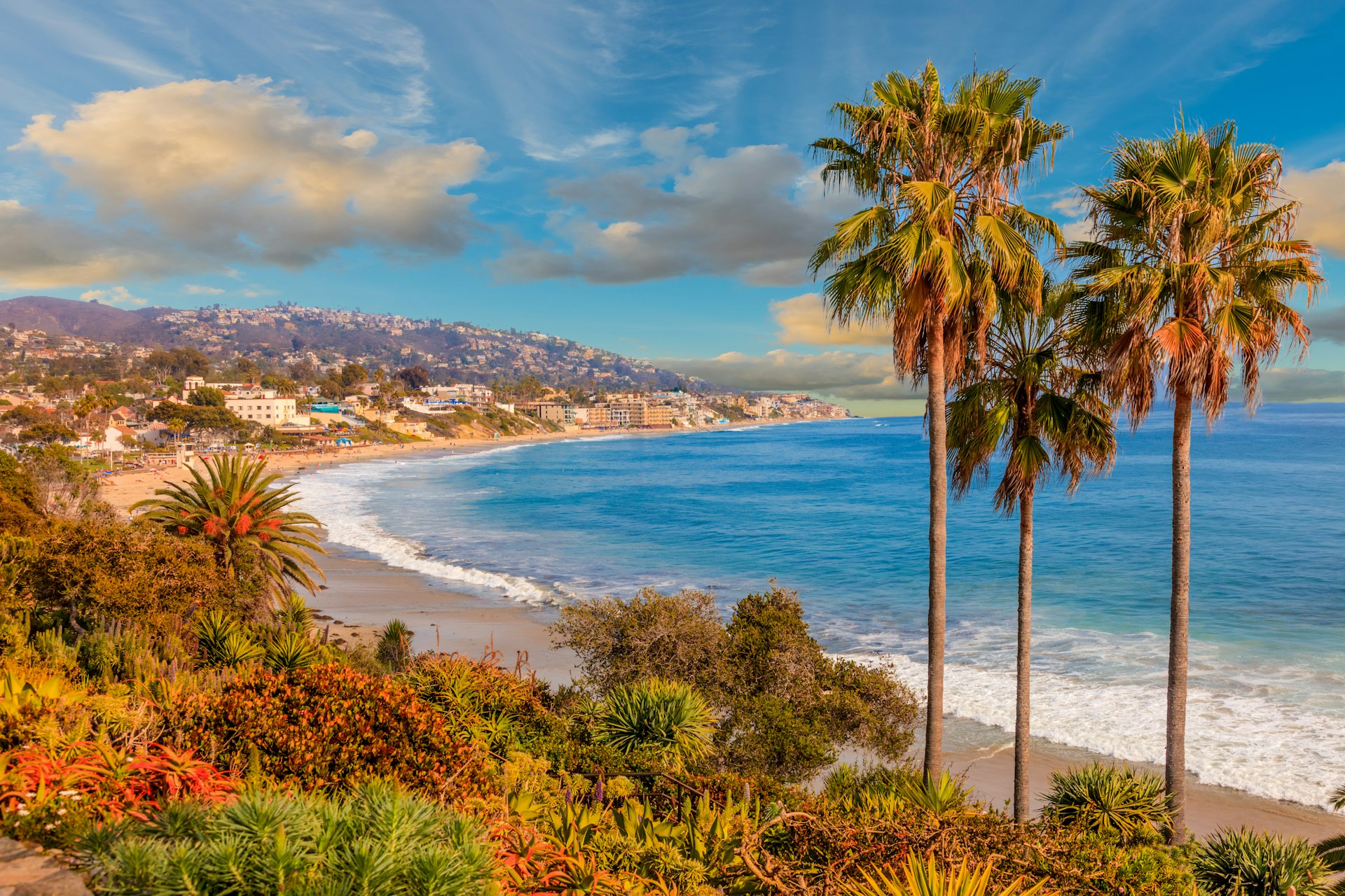 The idyllic coastline at Laguna Beach, California