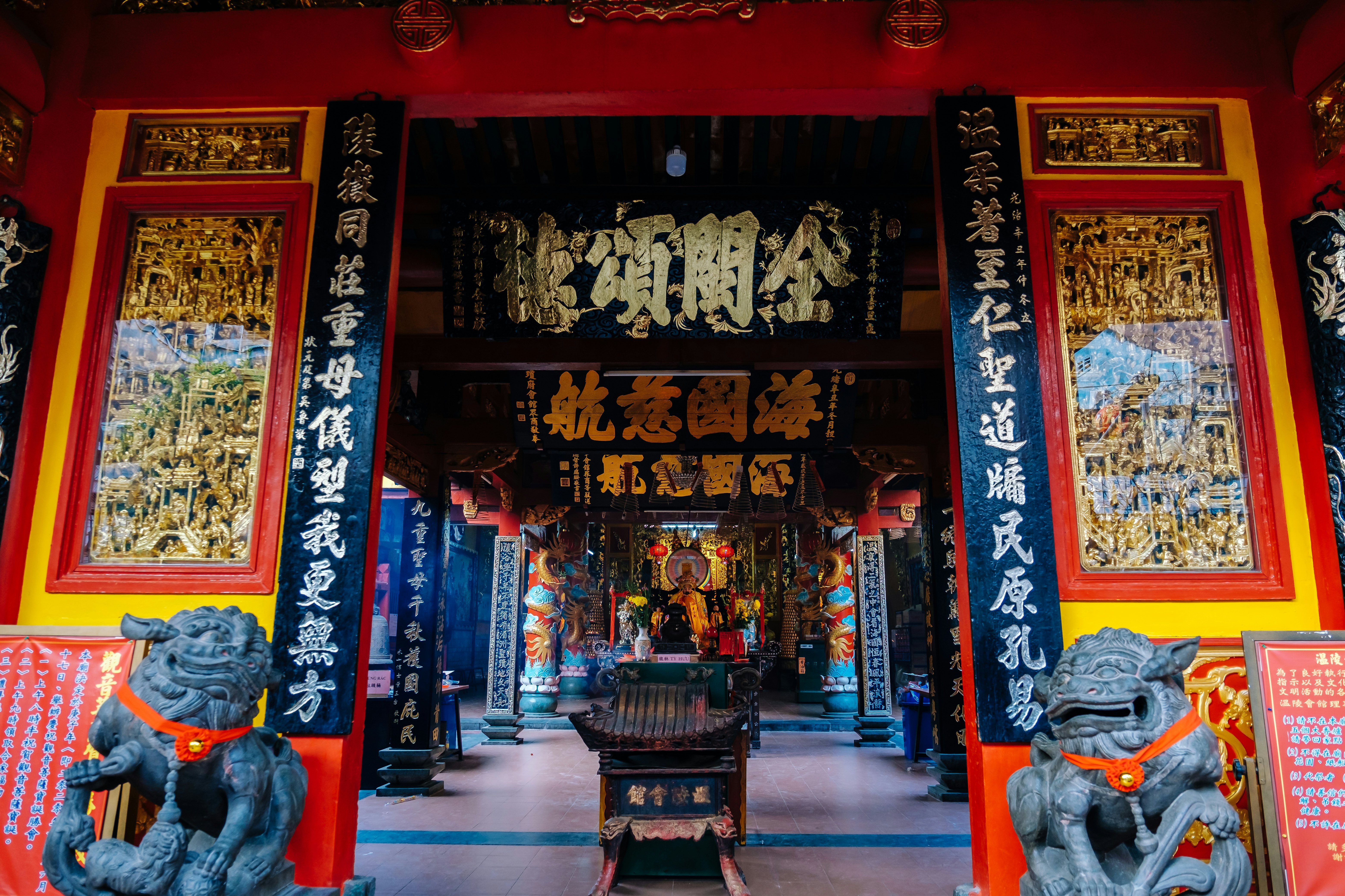 Quan Am Pagoda ('Hoi quan On Lang') or Ong Lao Temple - One of Vietnamese Chinese temple at Ho Chi Minh City.