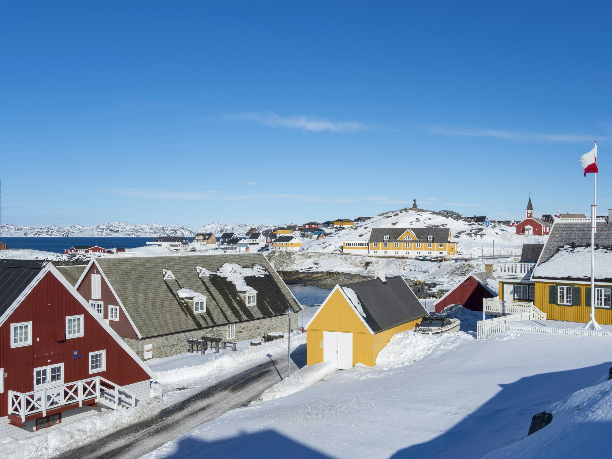 Nuuk is the capital and largest city of Greenland. It is the seat of government and the country's largest cultural and economic centre. The major cities closest to the capital are Iqaluit and St. John's in Canada and ReykjavIk in Iceland. Nuuk contains almost a third of Greenland's population and its tallest building. Nuuk is also the seat of government for the Sermersooq municipality.
1143551081
colonial