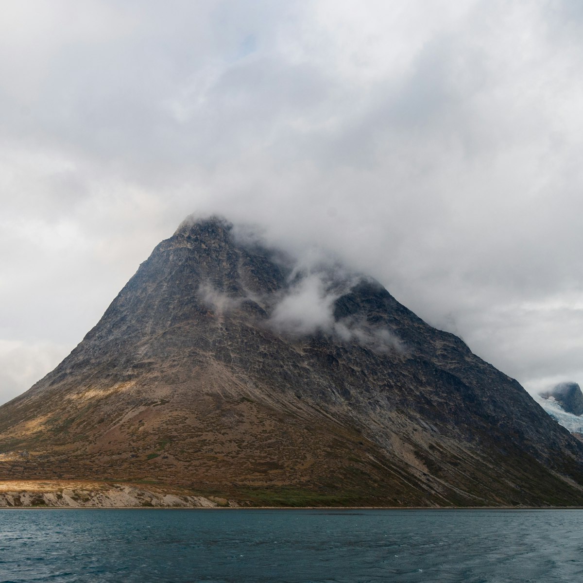 Mountain next to the glacier of the tasermiut fjord
1288495767