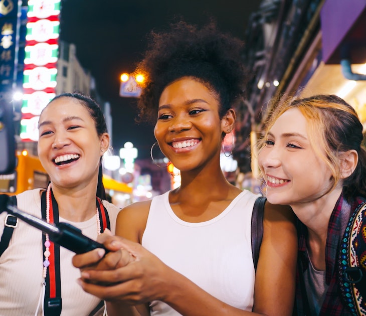 Groups of multi-ethnic female friends are enjoying a night out on Yaowarat Road or Chinatown in Bangkok, Thailand.
1417771339
black american