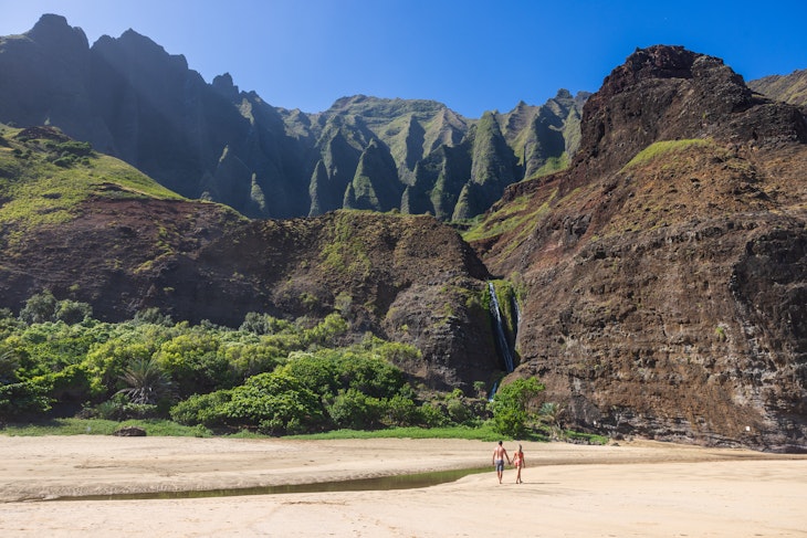 best place to visit hawaii for the first time