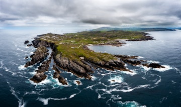 A panorama drone view of Malin Head and the northernmost point of Ireland
1408592156
ardmalin, atlantic, atlantic ocena, bird's eye view, drone view, dunalderagh, green, high angle, landscape, malin, most northerly point, northernmost point, ocena, panorama, panorama landscape, promontory, rocky, rugged, sightseeing