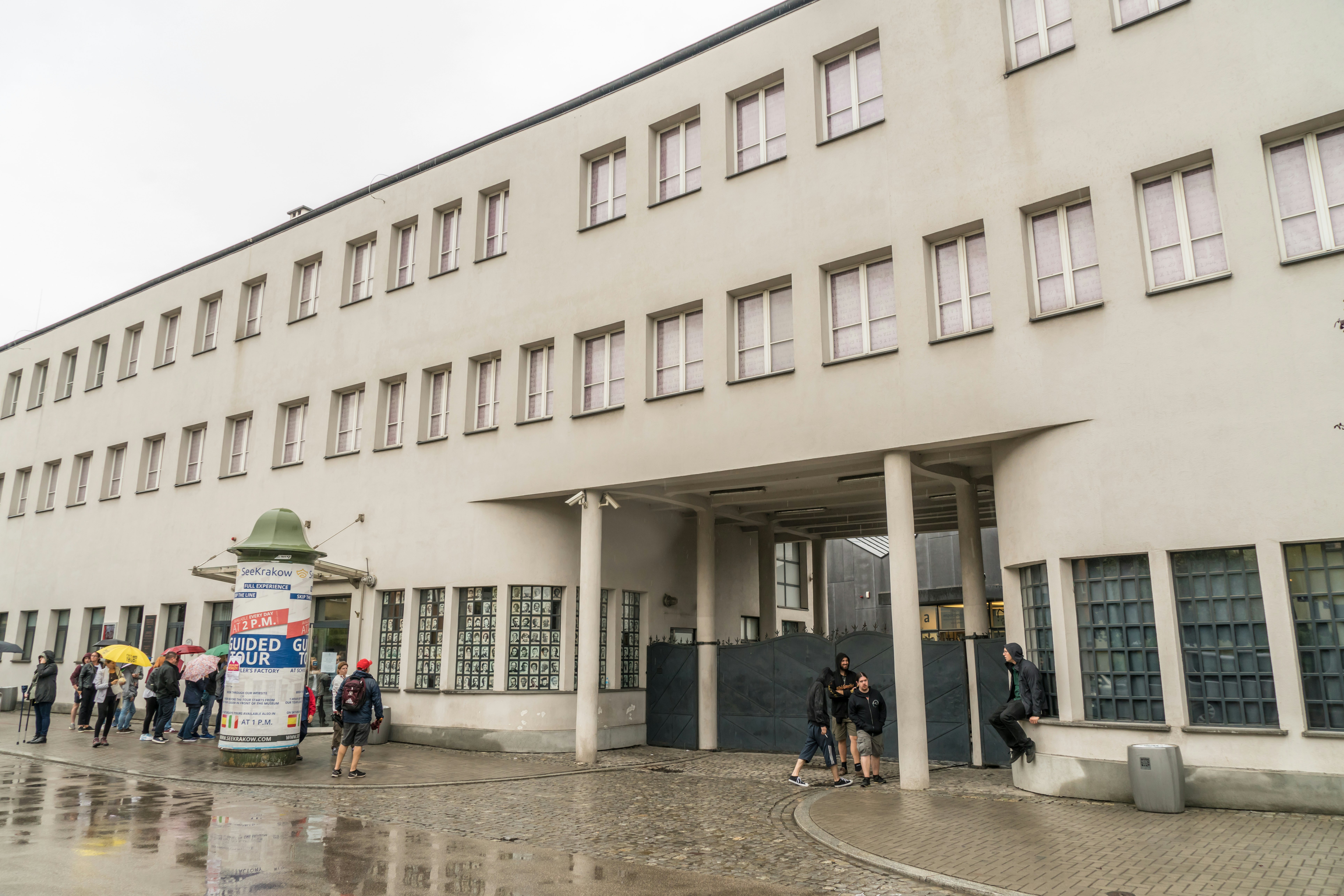 Krakau August 20th 2017: Tourists waiting to enter the former Schindler Factory
862495222
building, cracow, culture, jewish, landmark, oskar, outdoor, polish, schindler, vacation, wall, work, zablocie