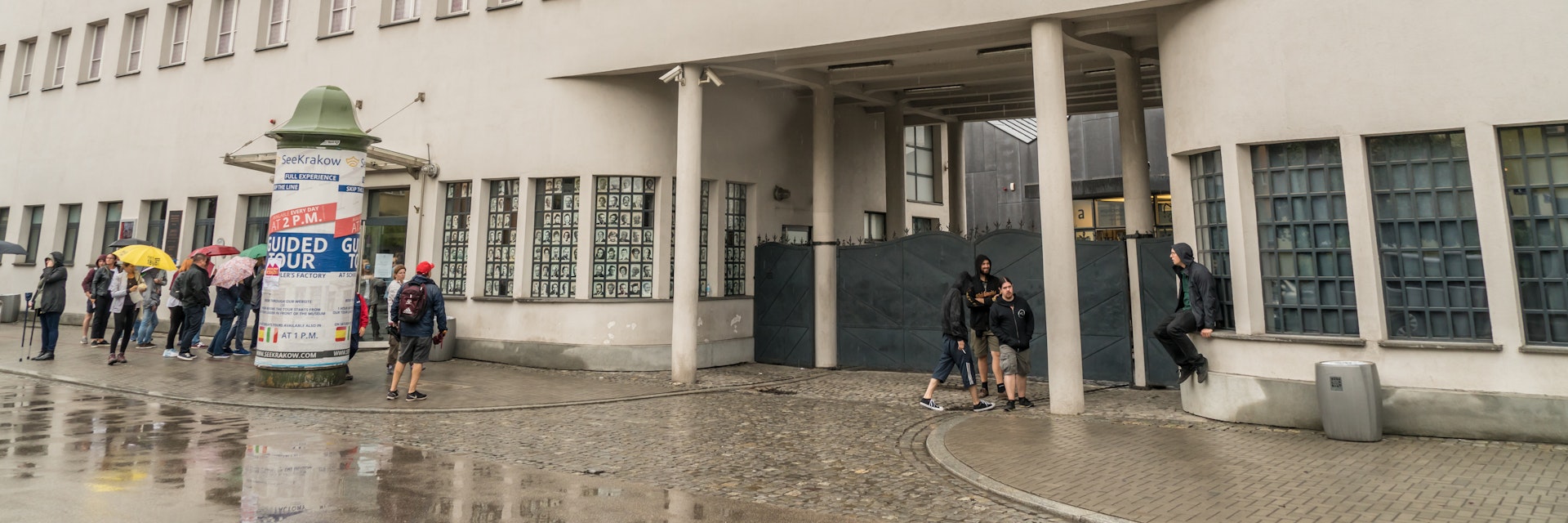 Krakau August 20th 2017: Tourists waiting to enter the former Schindler Factory
862495222
building, cracow, culture, jewish, landmark, oskar, outdoor, polish, schindler, vacation, wall, work, zablocie