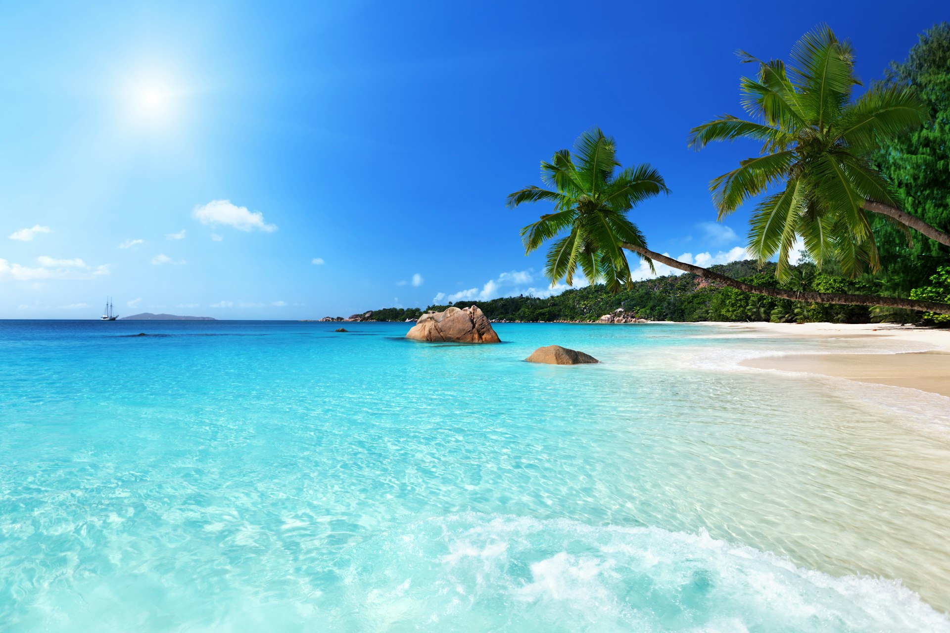 The idyllic Anse Lazio beach at Praslin island, Seychelles