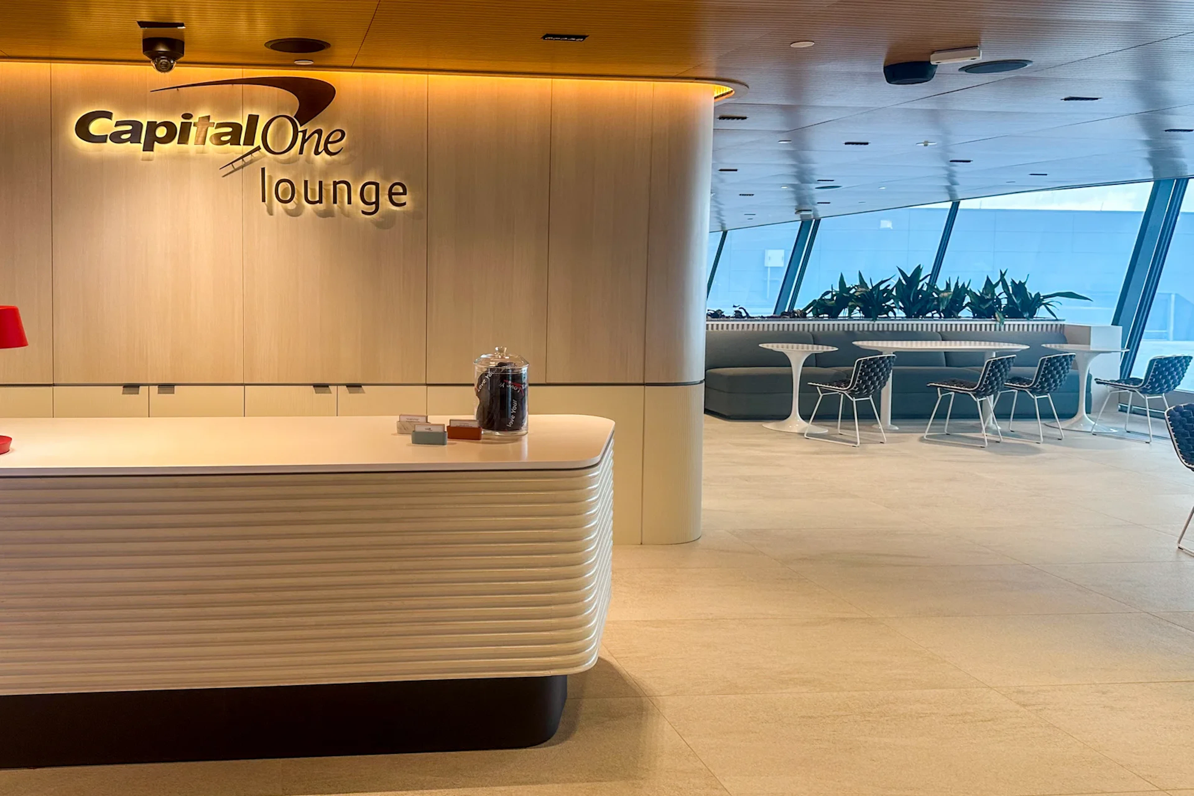 Лаунж Capital One в аэропорту Даллас