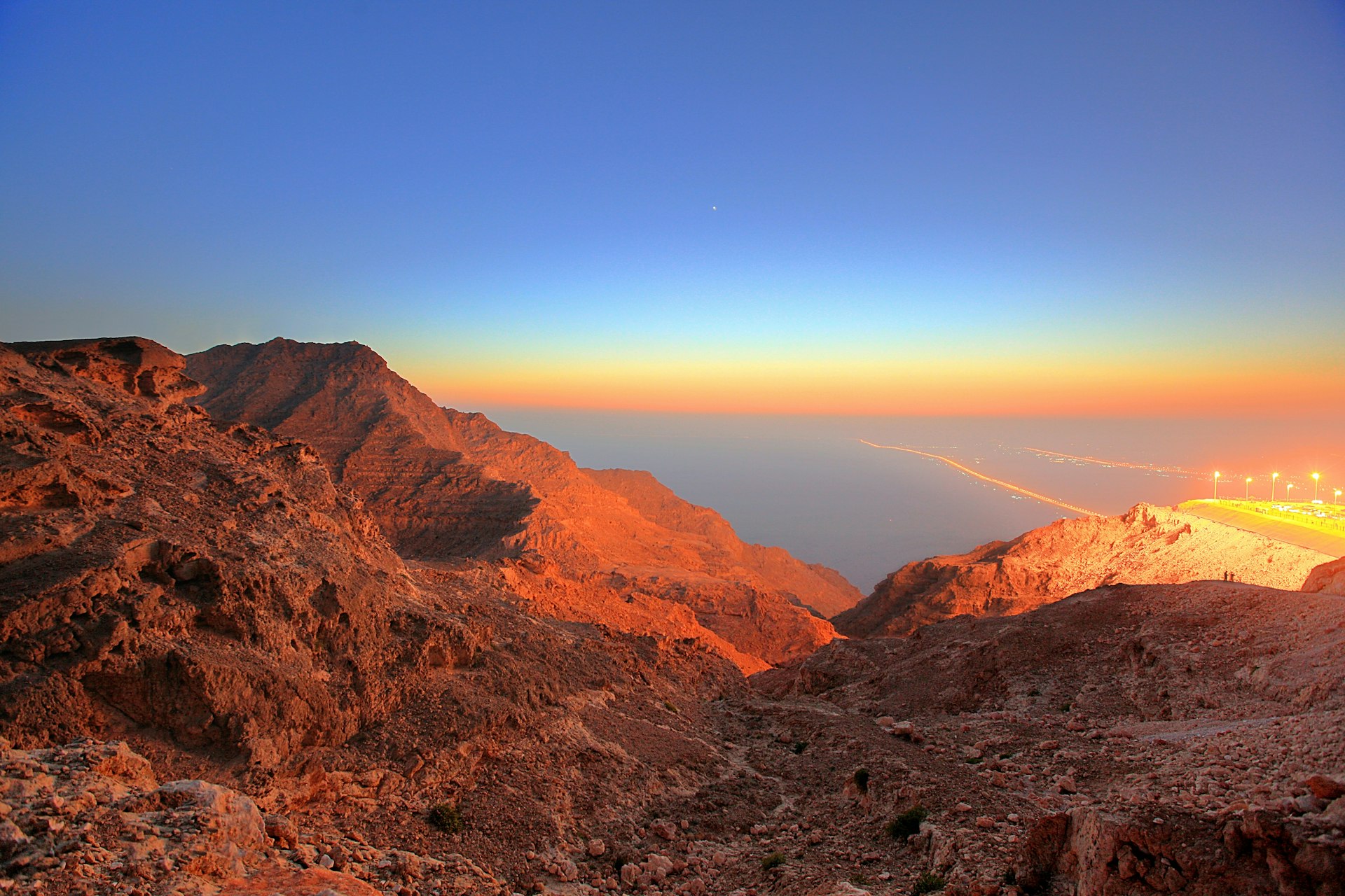 The Jabal Hafeet Mountain Road with epic views