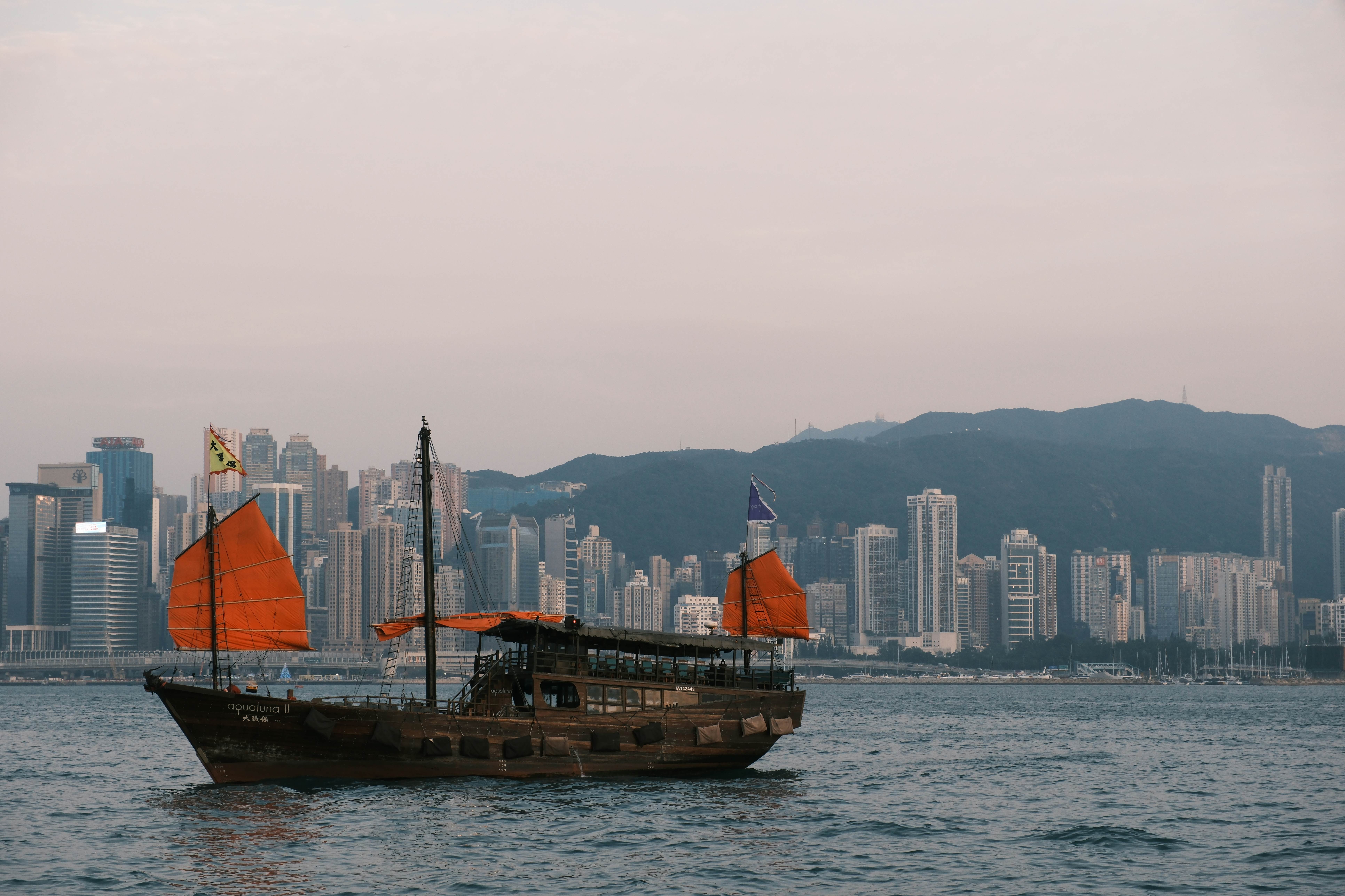 Hong Kong travel - Lonely Planet