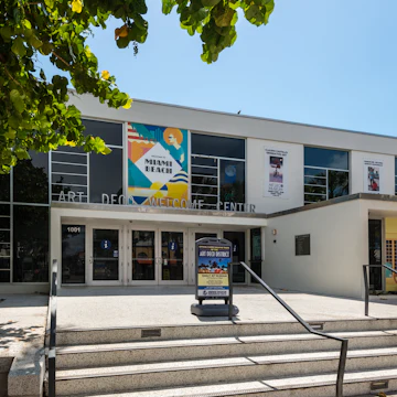 Miami, FL, USA - April 19, 2019: The Art Deco Museum on Ocean Drive at the historical Art Deco District of Miami South Beach in Miami, Fl, United States of America.
1153998811