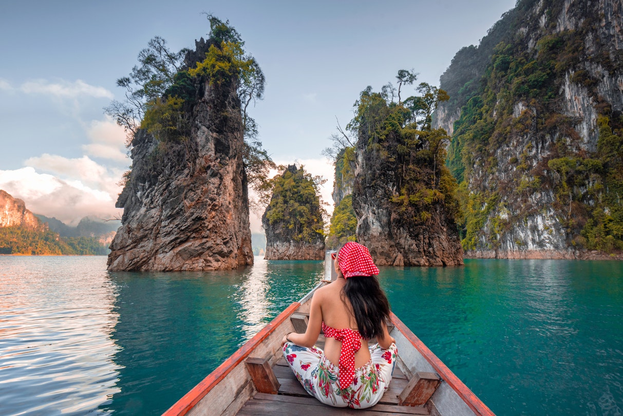 peak travel season in thailand