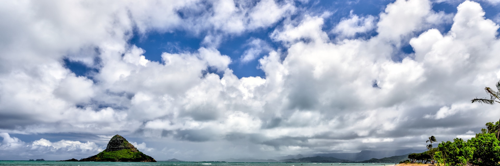 Views along the shores of Kualoa Regional Park
1393207671