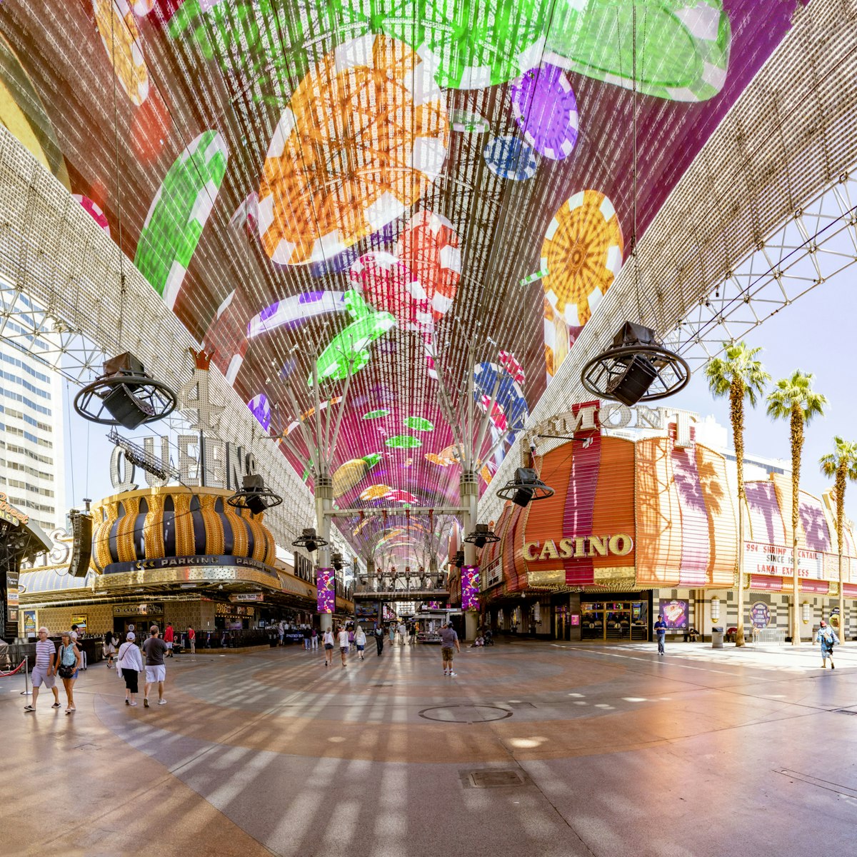 Las Vegas, USA - May 24, 2022: Hustle and bustle of crowds during the day on the famous Fremont Street in the heart of downtown Las Vegas with its Casinos, Neon Lights and Street Entertainment.
1419864963