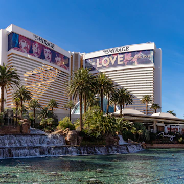 Las Vegas, United States - November 24, 2022: A picture of the Mirage with a large ad of the show Love by Cirque du Soleil, about the Beatles, on its facade.
1482890627
america, band, beatles, betting, building, entertainment, love, palm trees, show, signs, sin city, the mirage, trees, tropical, united states, united states of america, vegas