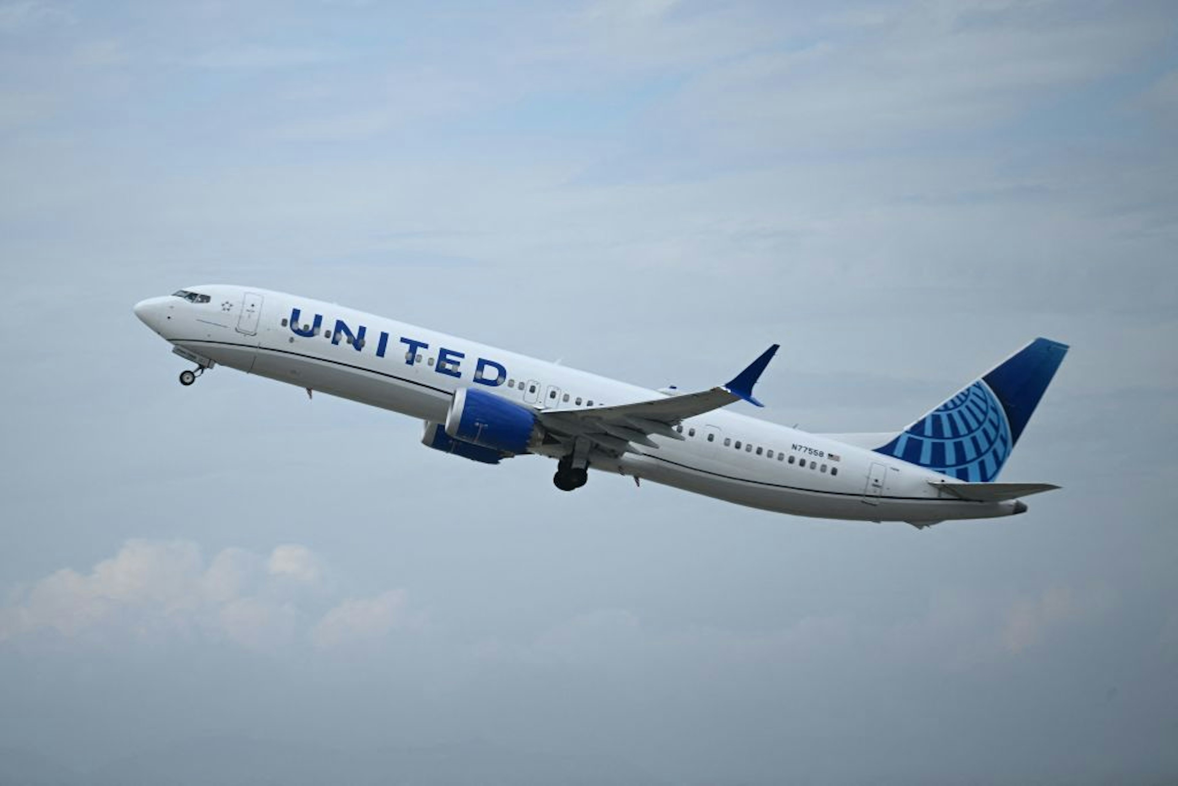 A United Airlines Boeing 737 MAX 9 airplane takes off from Los Angeles International Airport (LAX)