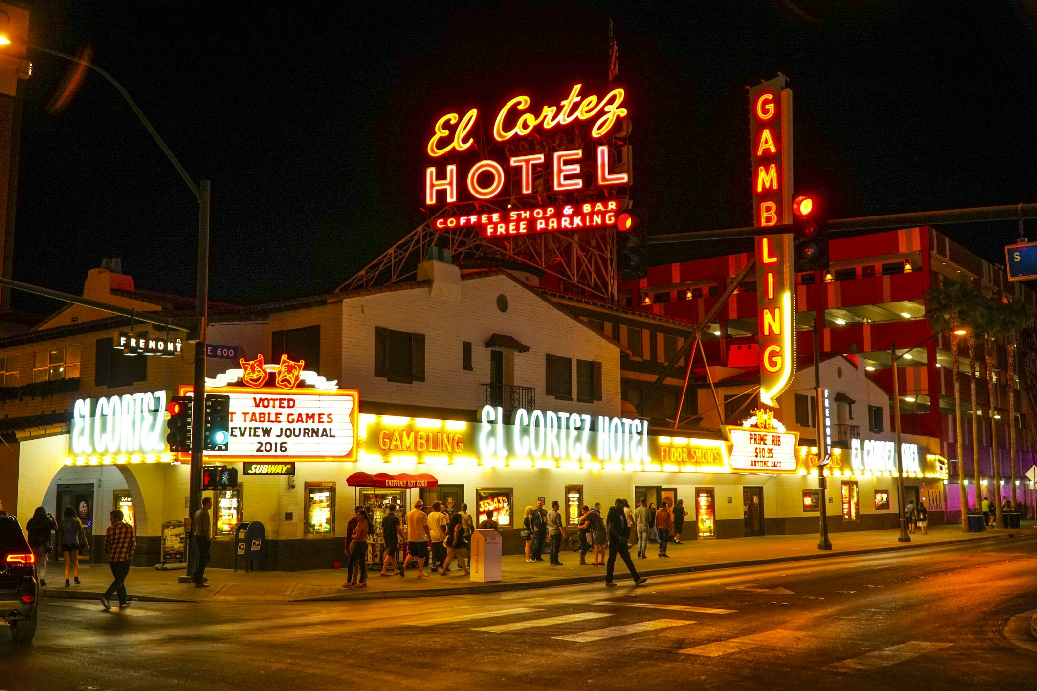 Famous El Cortez Hotel in Downtown Las Vegas - LAS VEGAS - NEVADA
694671410