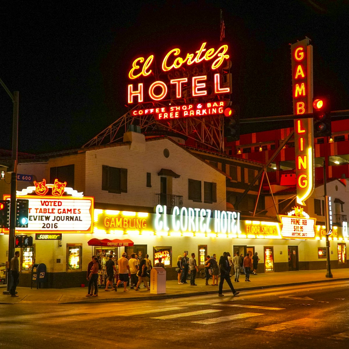 Famous El Cortez Hotel in Downtown Las Vegas - LAS VEGAS - NEVADA
694671410