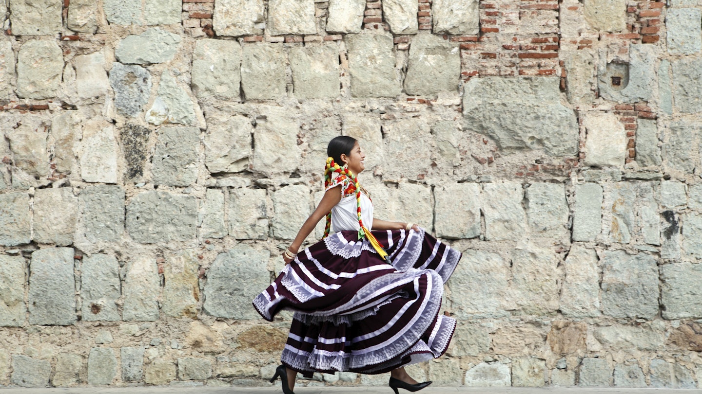 sb10069740j-001
Easy Retouch, horizontal, outdoors, day, side view, full length, walking, dress, black hair, plaits, 18-19 years, one young woman only, one person, urban scene, building exterior, motion, traditional clothing, Latin American and Hispanic Ethnicity, stone, wall, mexican culture, striped, Mexico, Oaxaca, Istmo