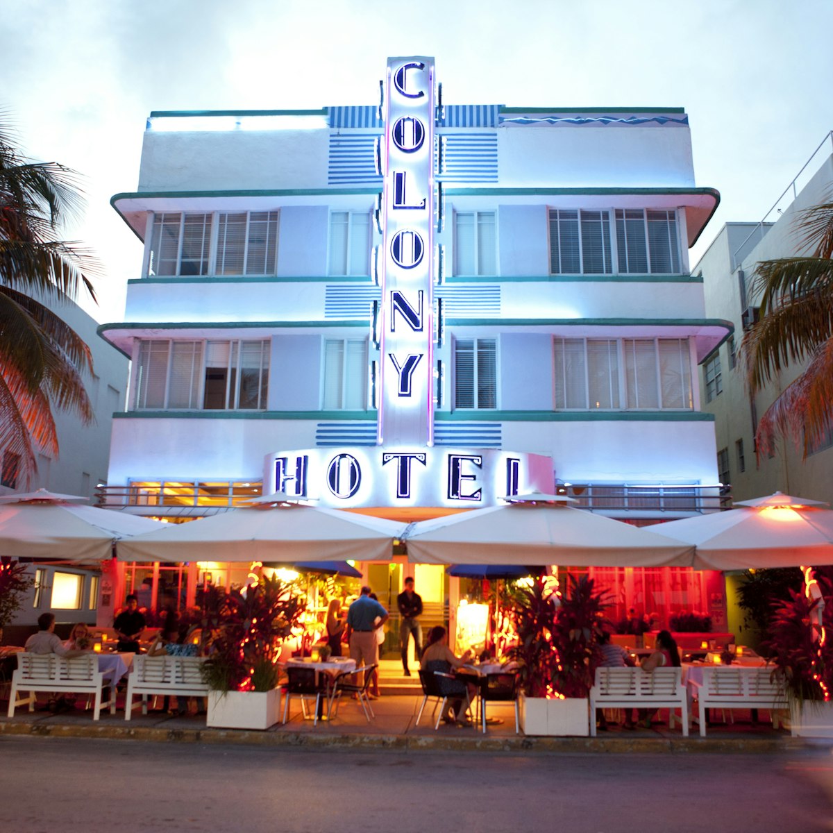 Lonely Planet Traveller Magazine, Issue 36, Florida, Perfect trip
Art Deco era Colony Hotel on Ocean Drive.