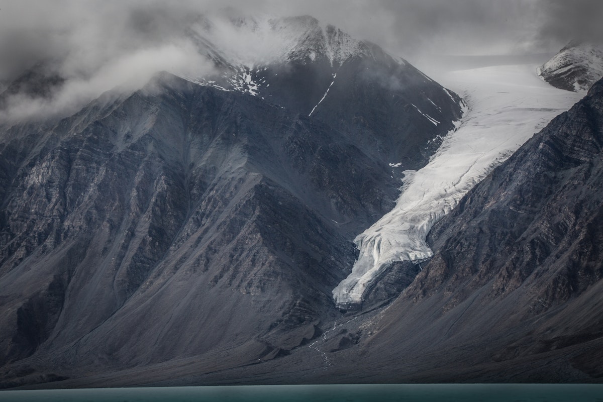 A hanging glacier in Tanquary Fiord, Quittinirpaaq National Park, Ellesmere Island Nunavut.
856800746