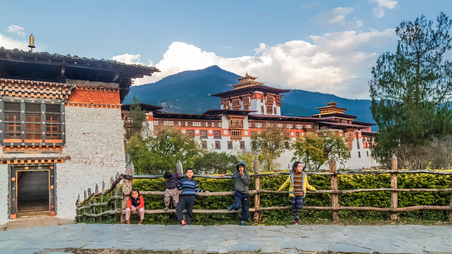 is tour guide mandatory in bhutan