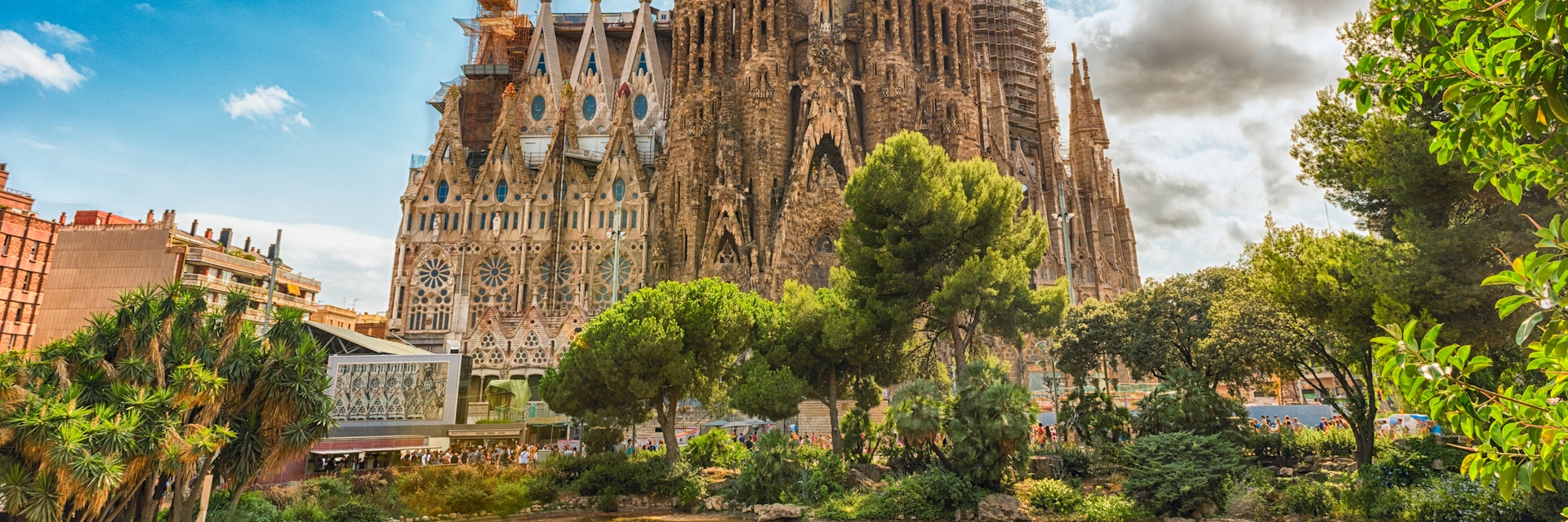 BARCELONA - AUGUST 9: View of the Sagrada Familia, iconic landmark in Barcelona, Catalonia, Spain, on August 9, 2017. Designed by Gaudi and estimated to be completed by 2028. Cranes digitally removed
756015418
antoni, antonio, architecture, art, barcelona, blue, building, catalan, catalonia, cathedral, church, city, construction, designed, editorial, europe, facade, familia, family, famous, gaudi, gothic, historical, history, la, landmark, modern, monument, pond, religion, sagrada, sky, spain, spanish, structure, summer, tall, temple, tourism, tower, town, travel