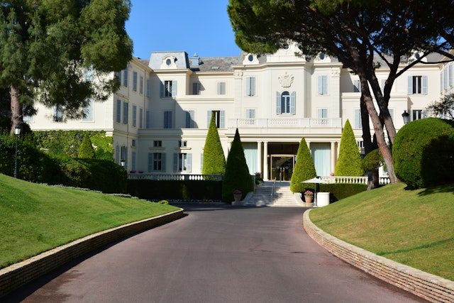 The exterior of the entranceway to Hotel du Cap-Eden-Roc, France