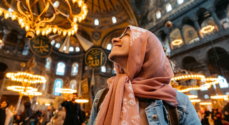 Young woman enjoying a view inside of Hagia Sofia in Istanbul, Turkey.
1496877705