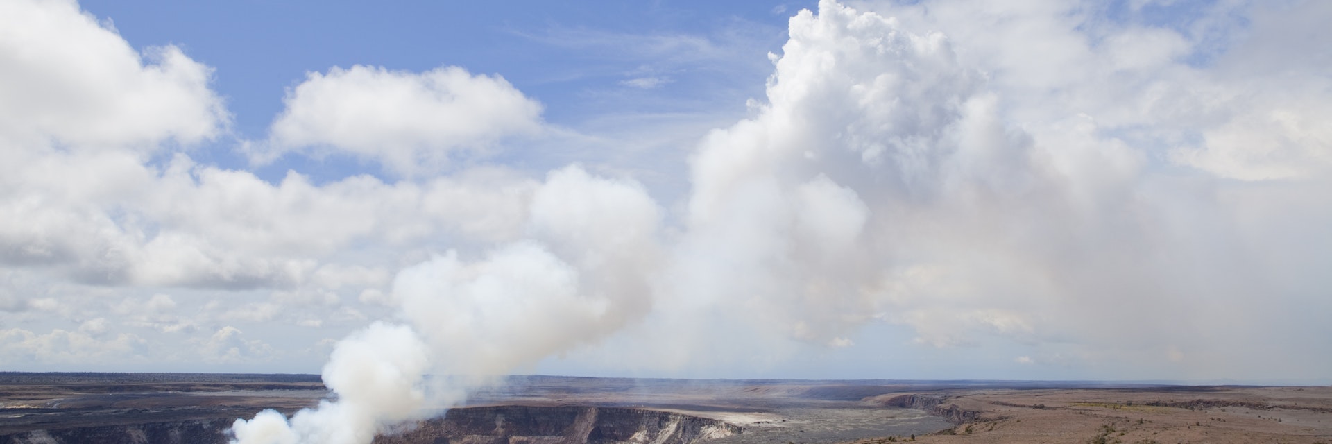 Kilauea crater fumarole expelling fumes.
467882084
Cloudscape, Pele, Kilauea, Geology, Fumes, Exploding, Wide Angle, Big Island, Hawaii Islands, Day, Island, Volcanic Crater, Fumarole, Volcano, Earth, Cloud, Fog, hot spot, sulfide, Gas, Crater, Halemaʻumaʻu