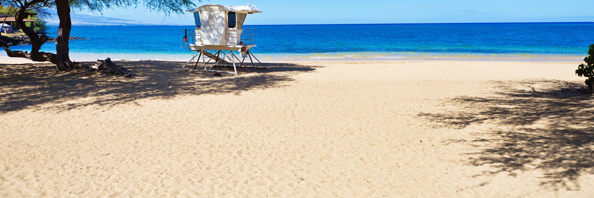 Samuel M. Spencer Beach, one of the most popular white sand beach on the Big Island of Hawaii. A frequent destination for local residents and tourists alike. Located in South Kohala on the northwest shore of the island of Hawaii with beach front resort and hotel nearby. Taken on March 19, 2017 in Hapuna Beach, Hawaii.
682405998
scenics, Samuel M Spencer Beach