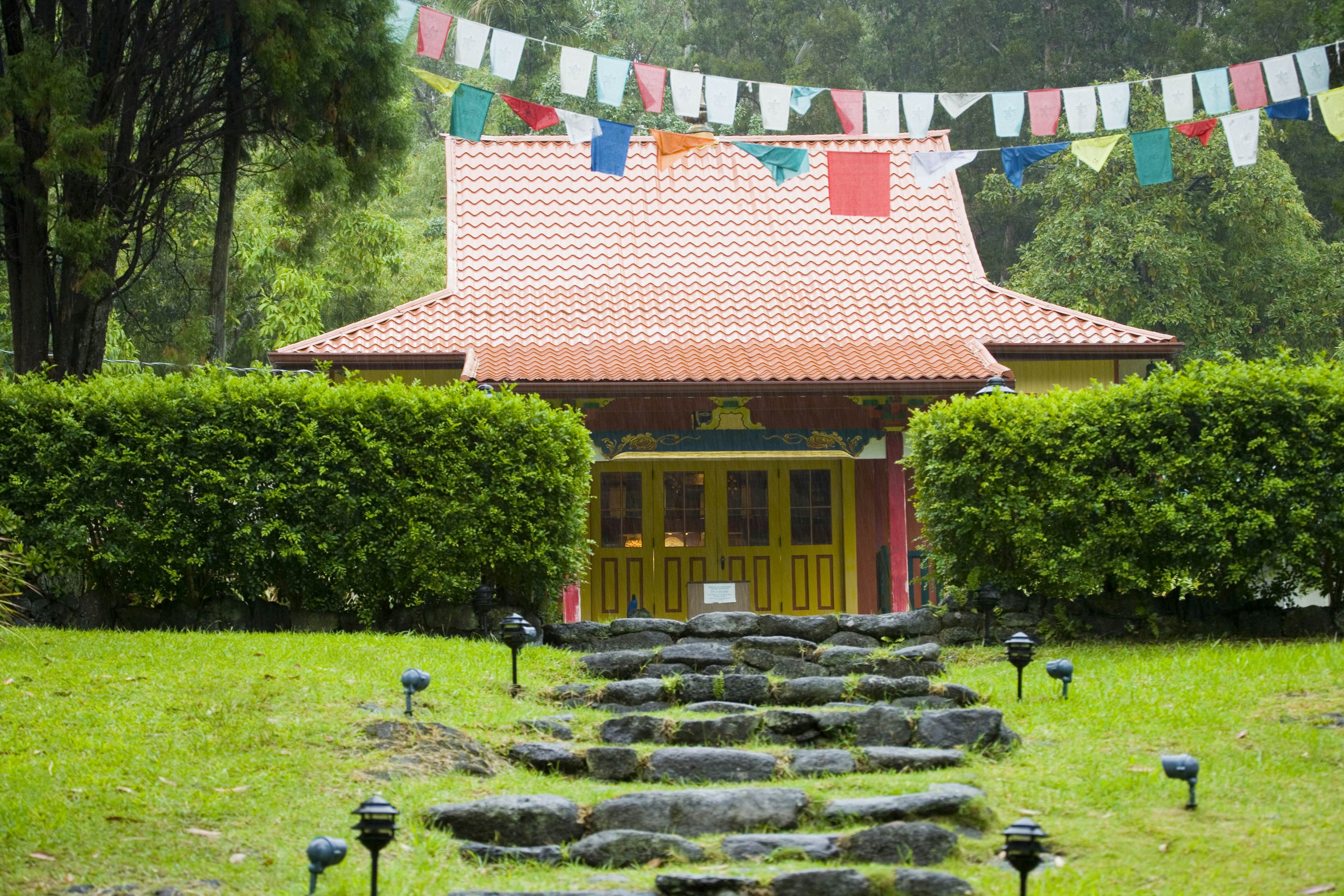 26467-319
Big Island, Hawaii, Ka'u, North America, United States
Nechung Darje Drayand Ling Buddhist Temple, Wood Valley Road, Ka'u.